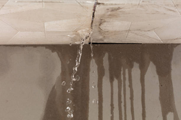 Professional Water Extraction technician working in Avera, GA